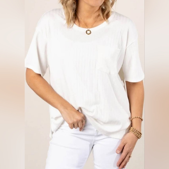 Women's Ribbed Top With Pocket - Picture 3 of 3